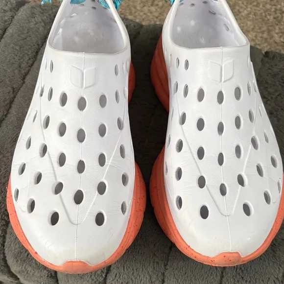 KANE recovery, shoes White and Coral Slip-On Shoes SZ 12 - Picture 6 of 14